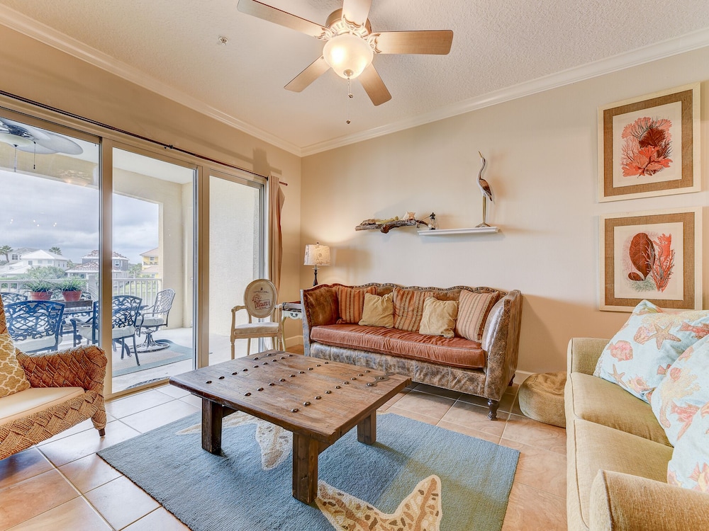 Condo (#924 - No Pets)