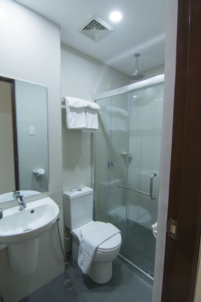 Standard Twin Room - Photo 2