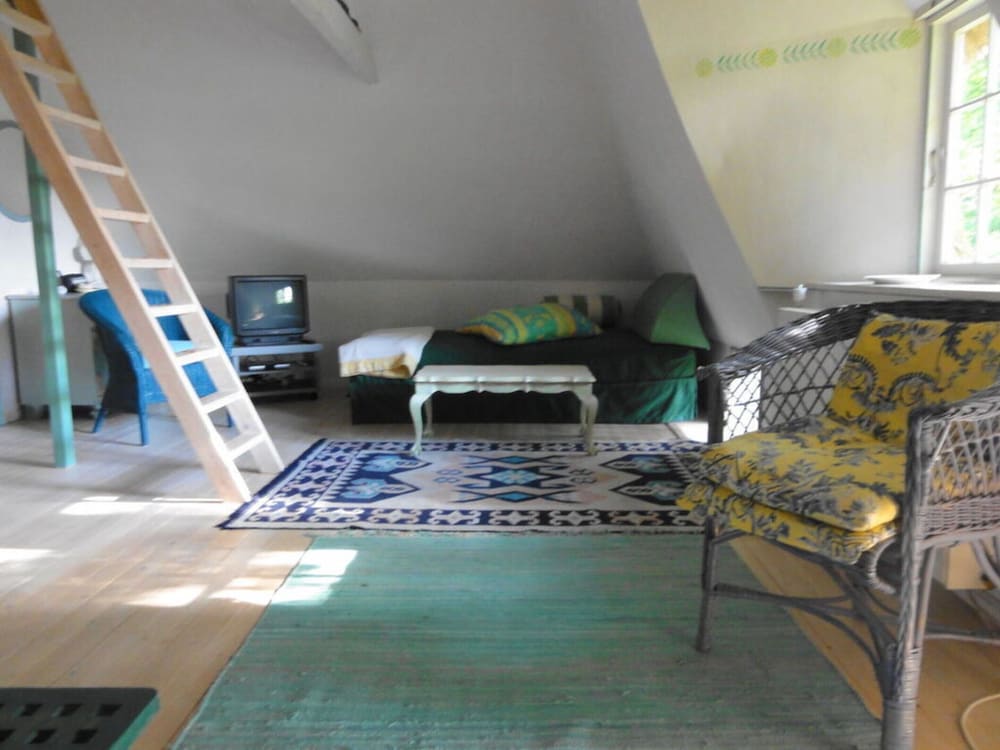 Apartment photo 3