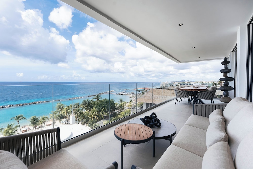 Oceanfront 2BR Luxury Retreat | ONE Mambo Beach
