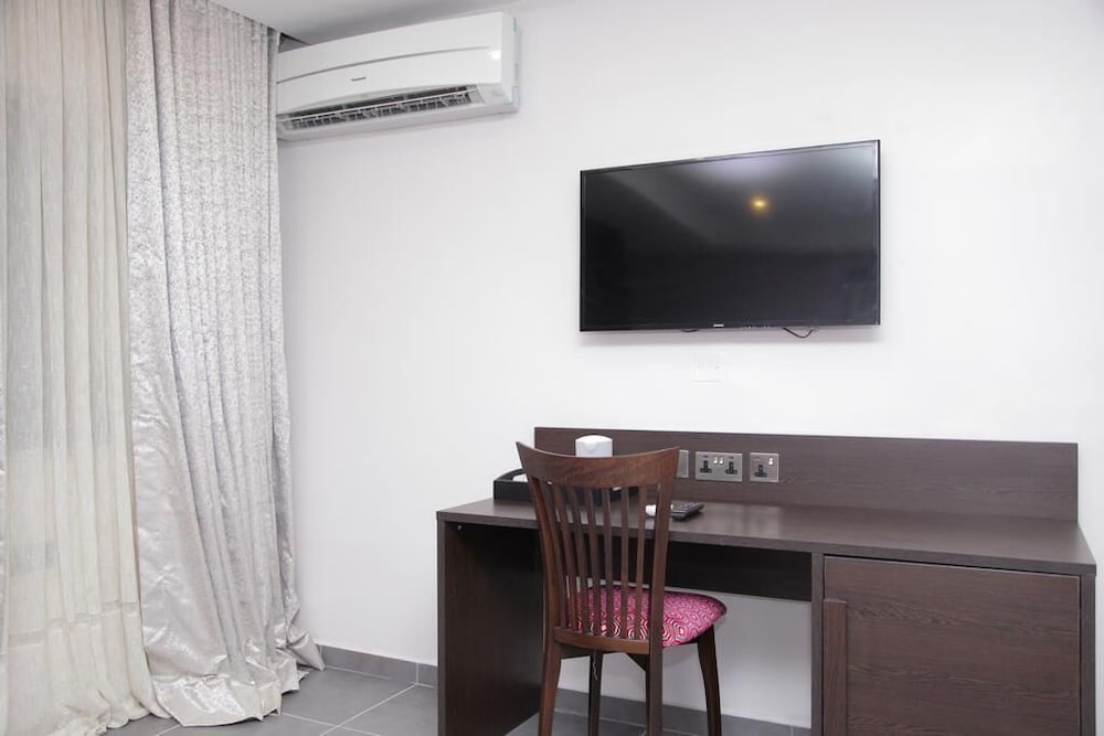Business Room photo 2