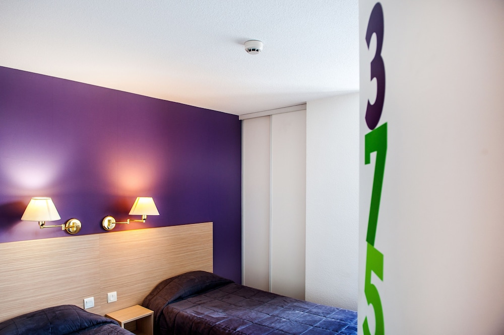 Double or Twin Room (climatisée) - Photo 2