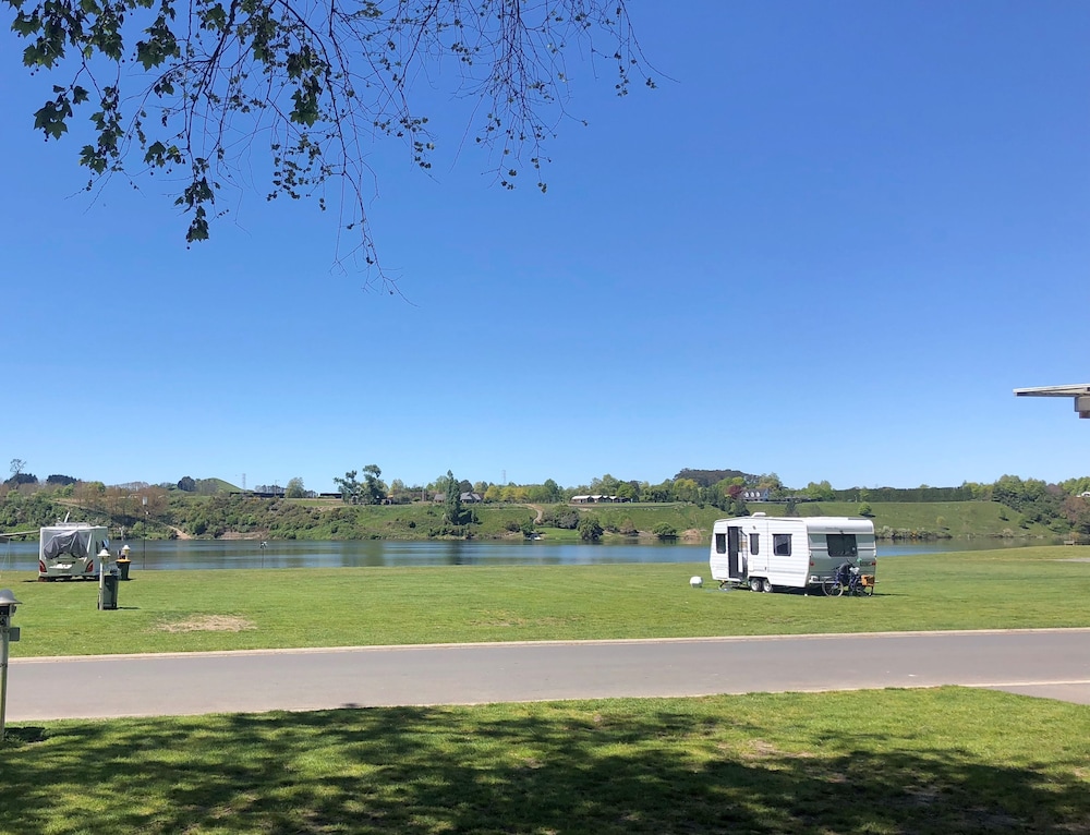 Campsite (Tent not included, Site only, Shared Bathroom, Powered) photo 3