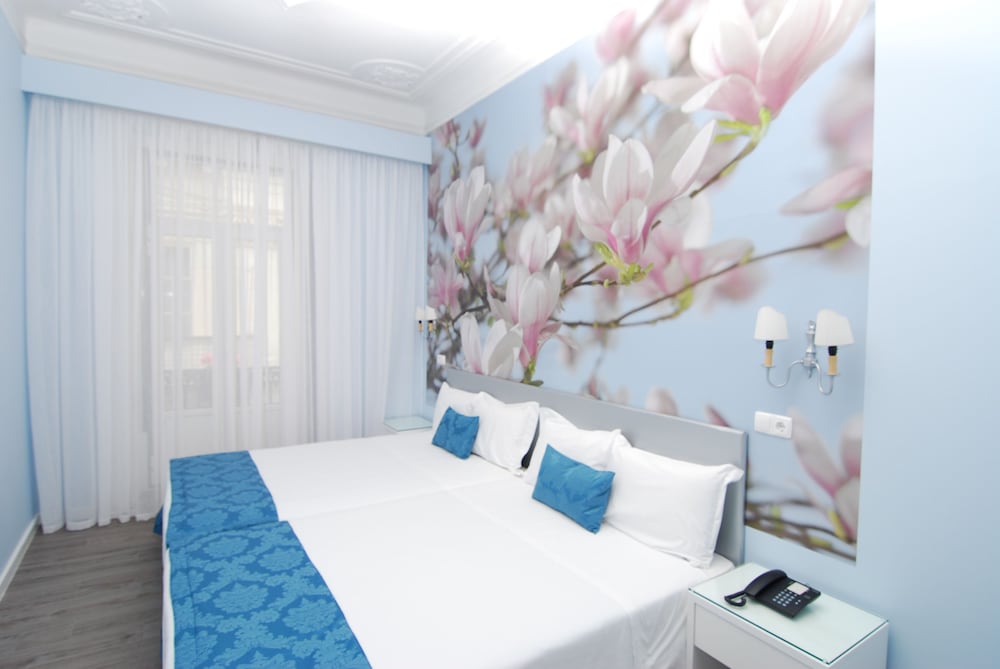 Superior Double or Twin Room - Photo 2