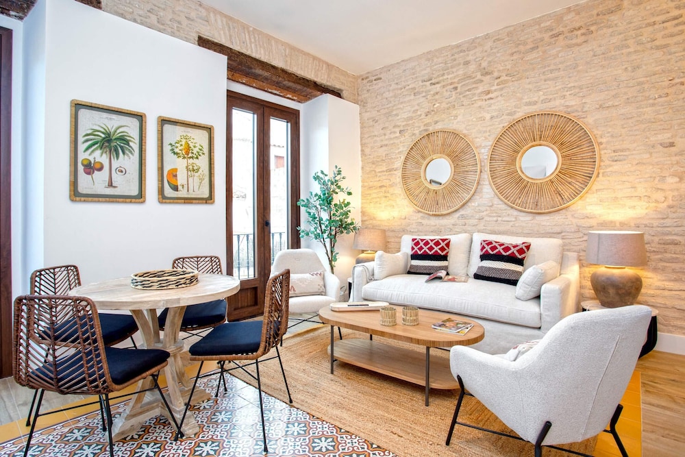 Apartment (2 Bedrooms)