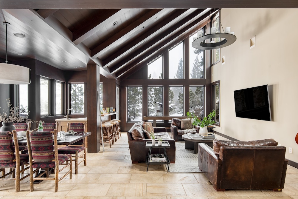 House (5 Bedrooms) photo 2