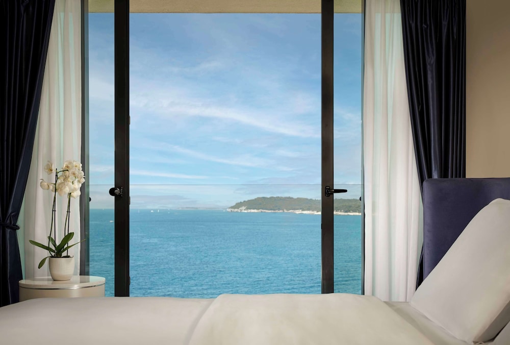 Suite, Sea View (Grand Brioni) photo 2