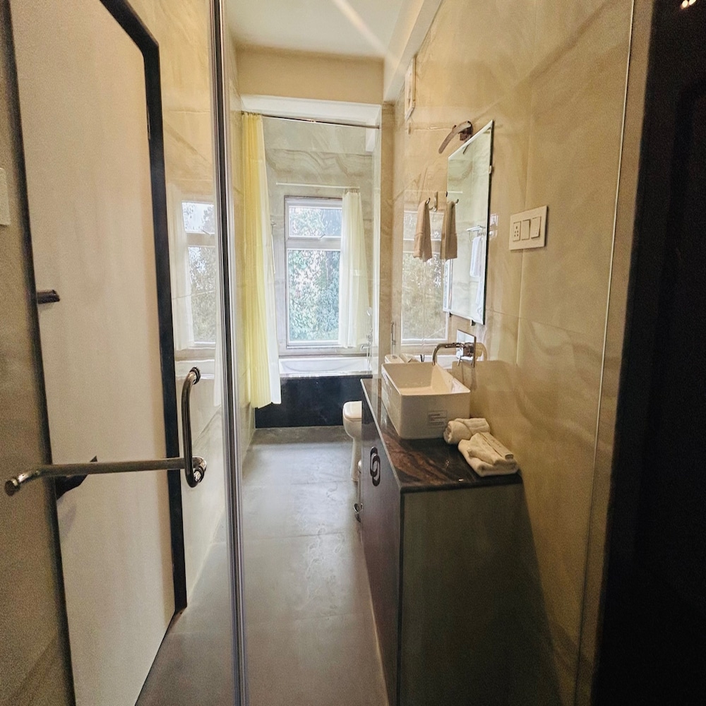 Premium room with forest view - Photo 8