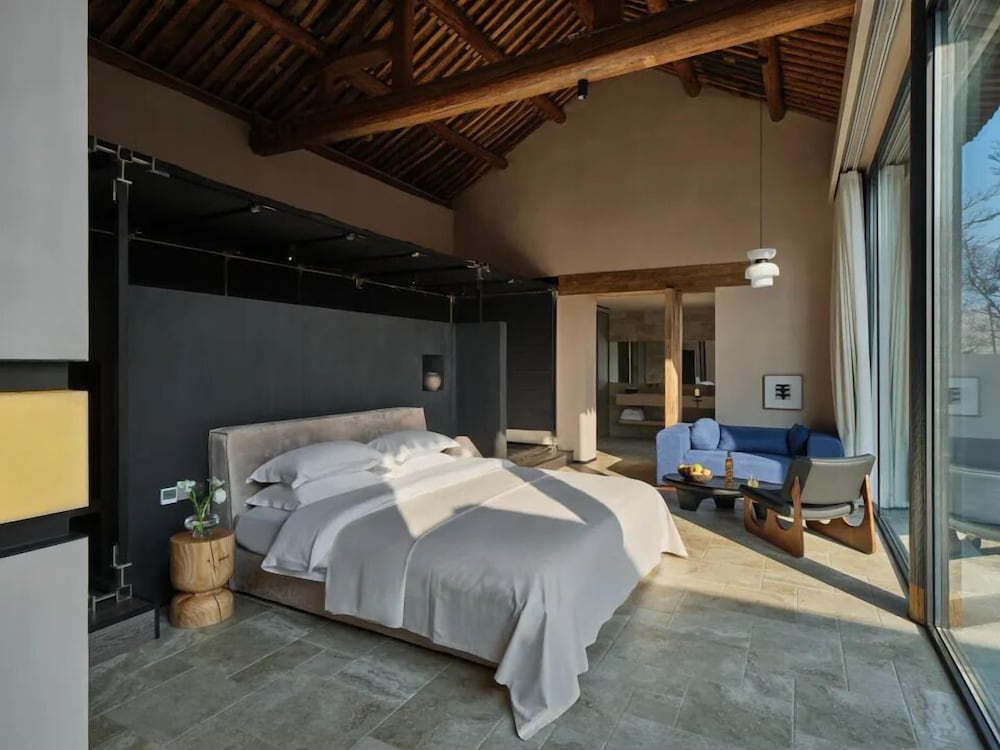 Senior Double Room, Courtyard View photo 1