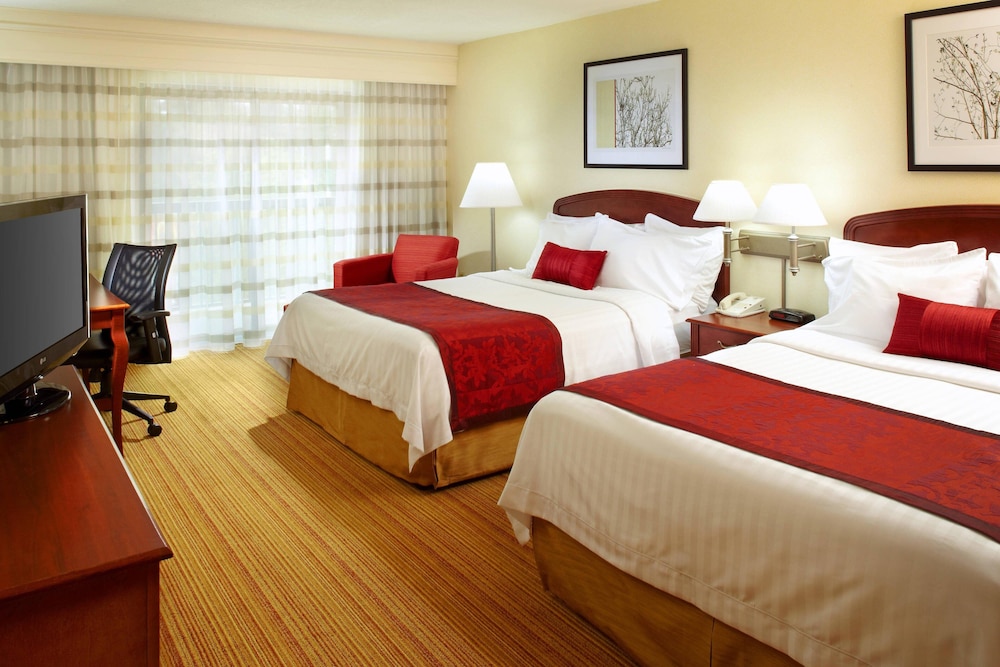 Room, 2 Queen Beds - Photo 1