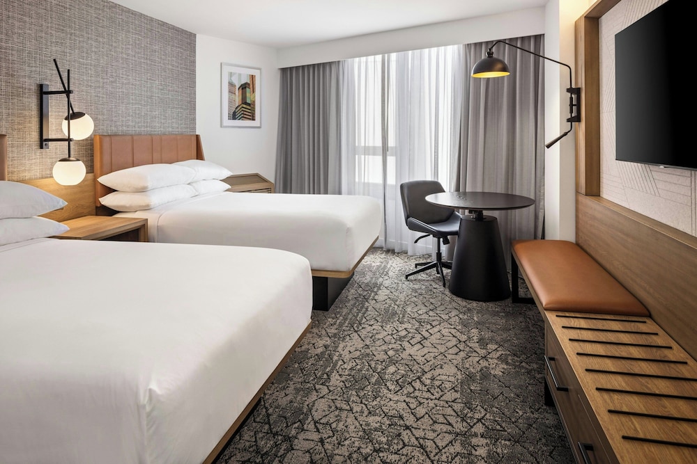Room, 2 Double Beds - Photo 1