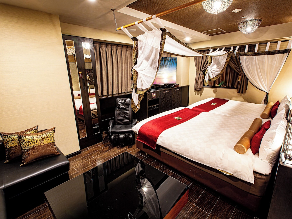 Royal Twin Room, 2 Queen Beds, Smoking photo 1