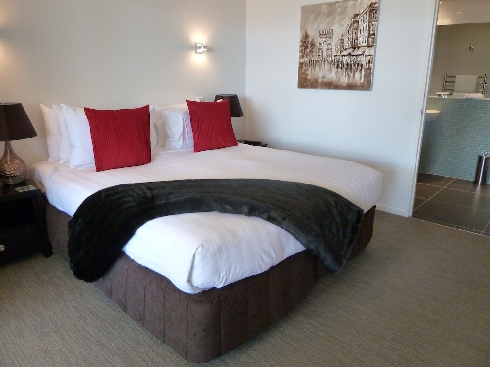 Alpine Two Bedroom Apartment