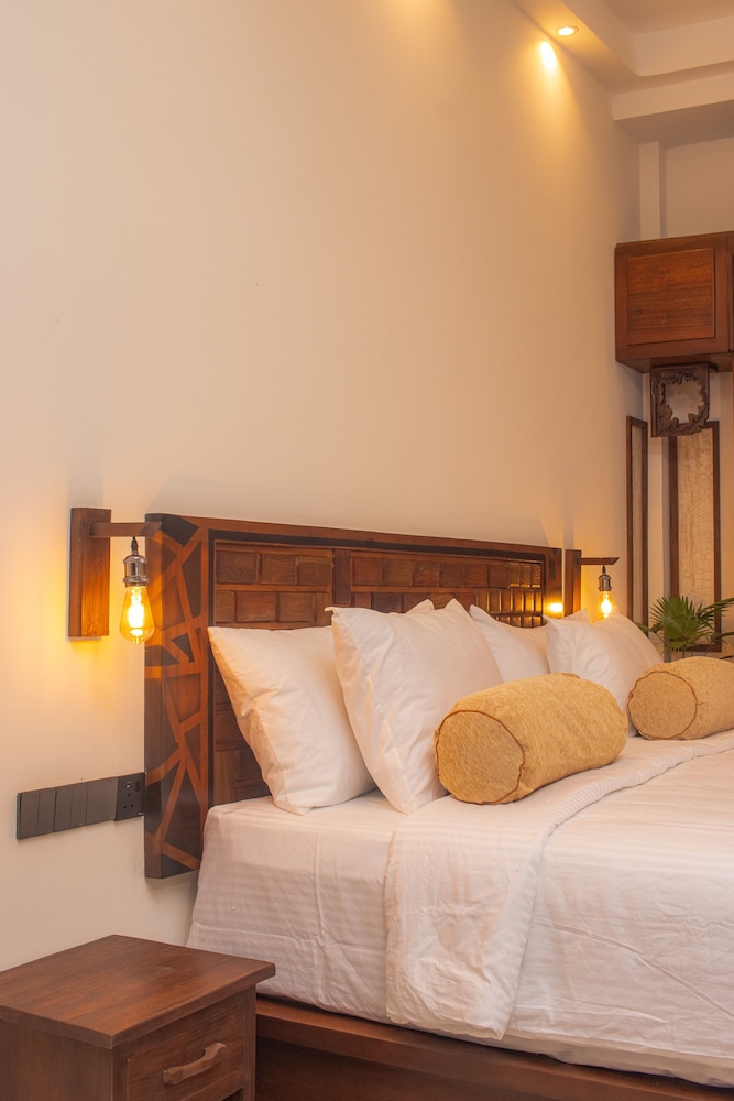Luxury Double Room, 1 King Bed, Pool Access, Pool View