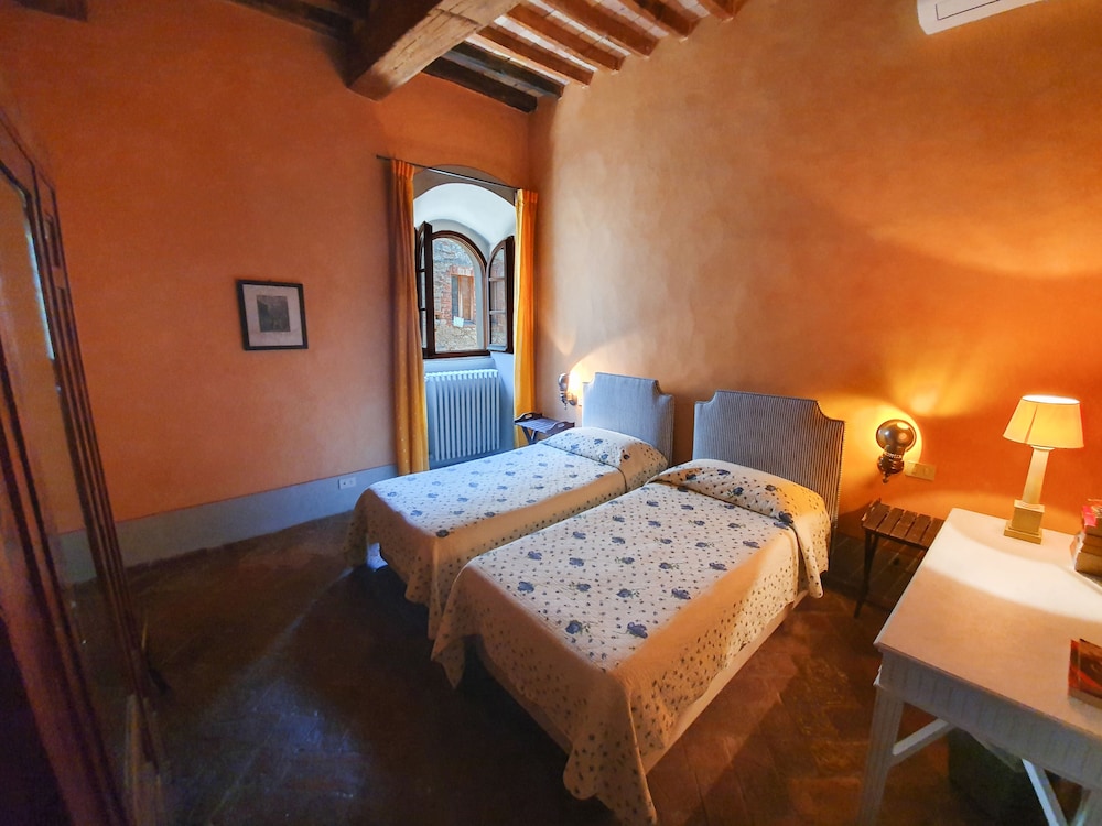 Family Quadruple Room, 2 Bedrooms photo 3