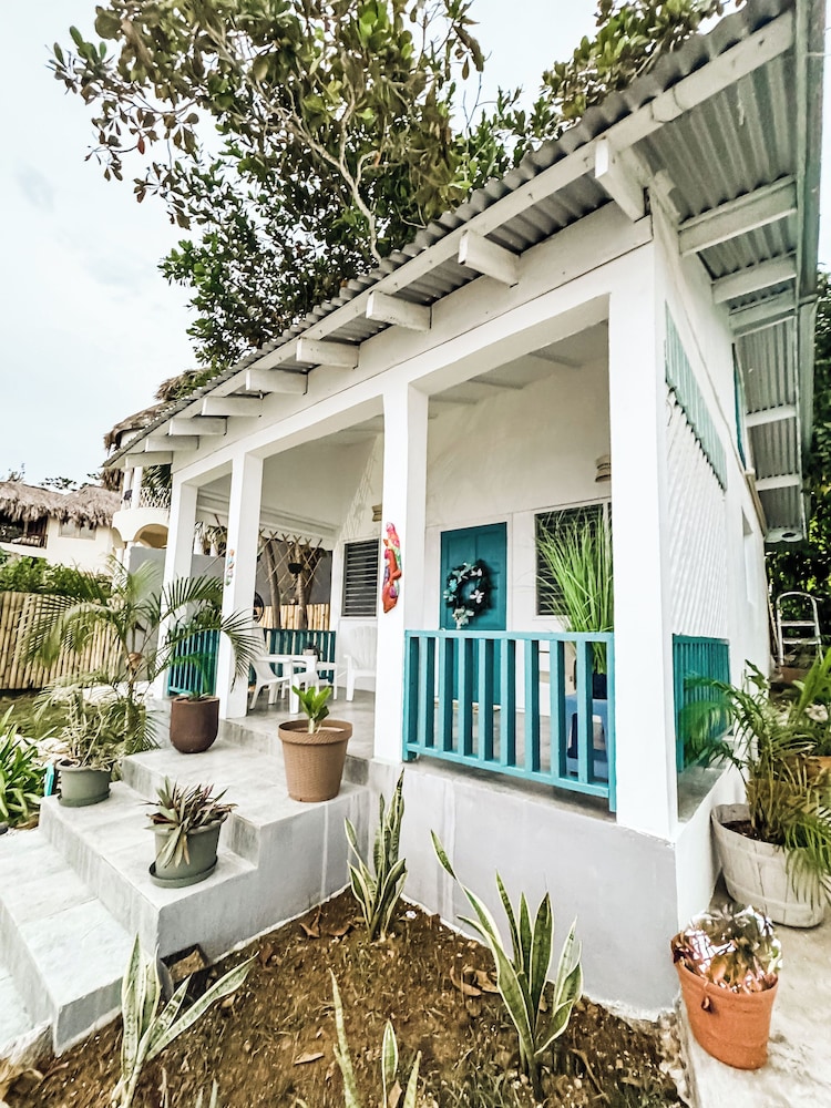 Exclusive Cabin, Ocean View ((Plantain))