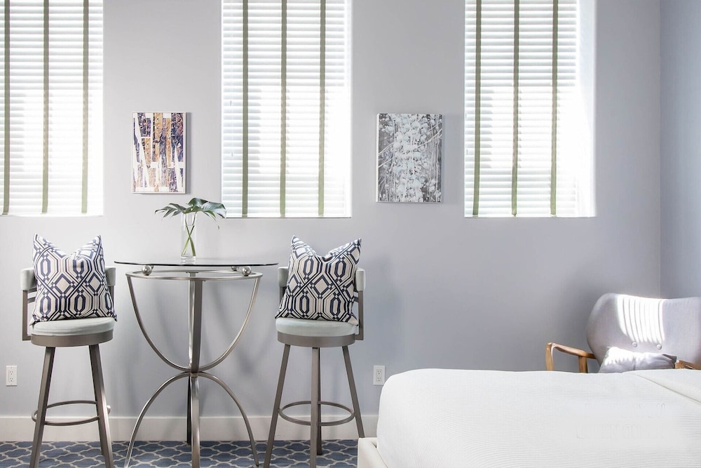 Signature Room, 2 Queen Beds
