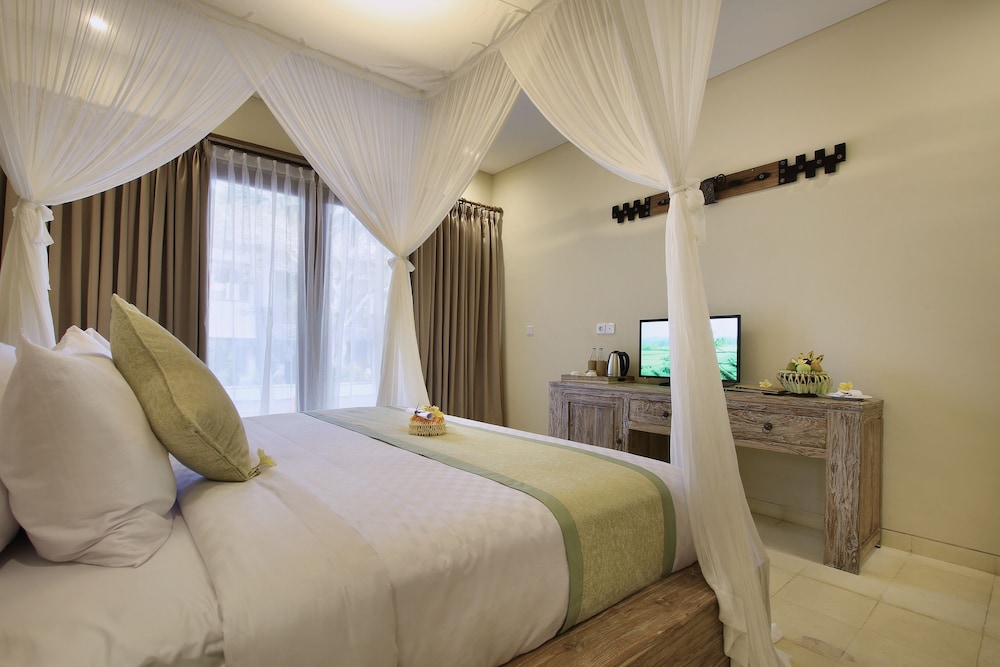 Deluxe Double or Twin Room with Balcony and Daily Afternoon Tea photo 3