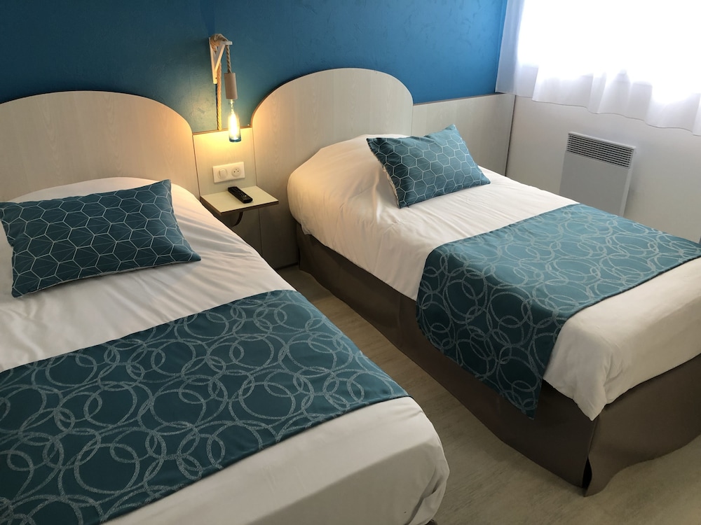Comfort Connecting Quadruple Room - Photo 4