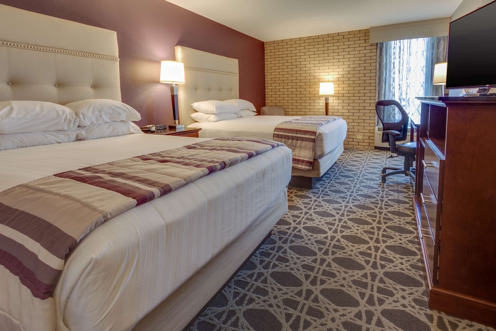 Deluxe Room, 2 Queen Beds, Refrigerator & Microwave (Upper Floor)