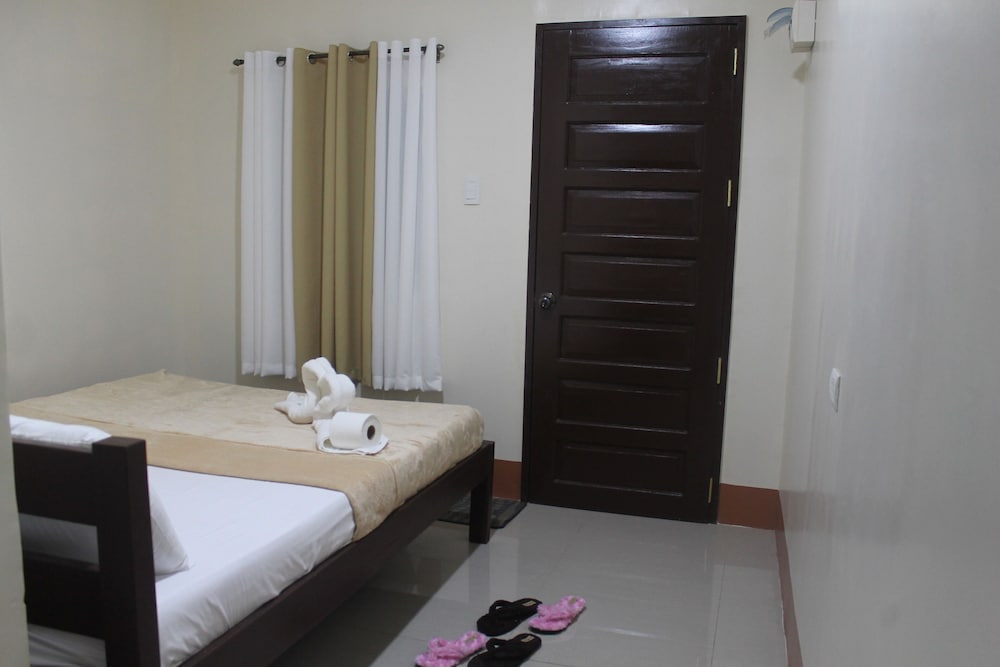 Economy Double Room, Garden View photo 3