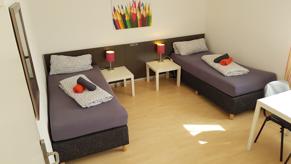 Apartment, 3 Twin Beds, Shared Bathroom photo 1