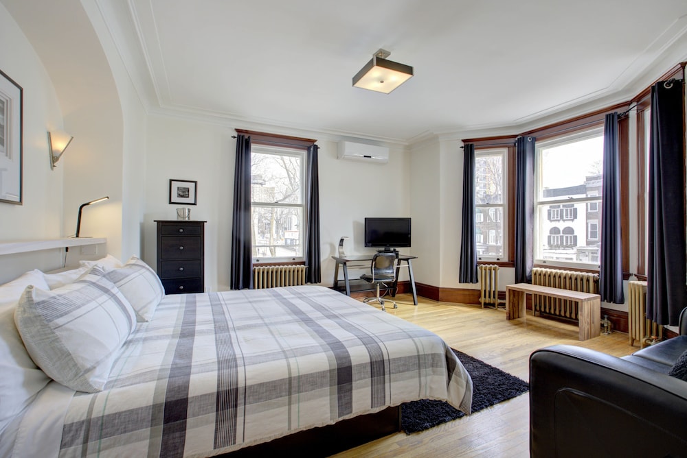 Exclusive Suite, 1 King Bed with Sofa bed (No 1) photo 2