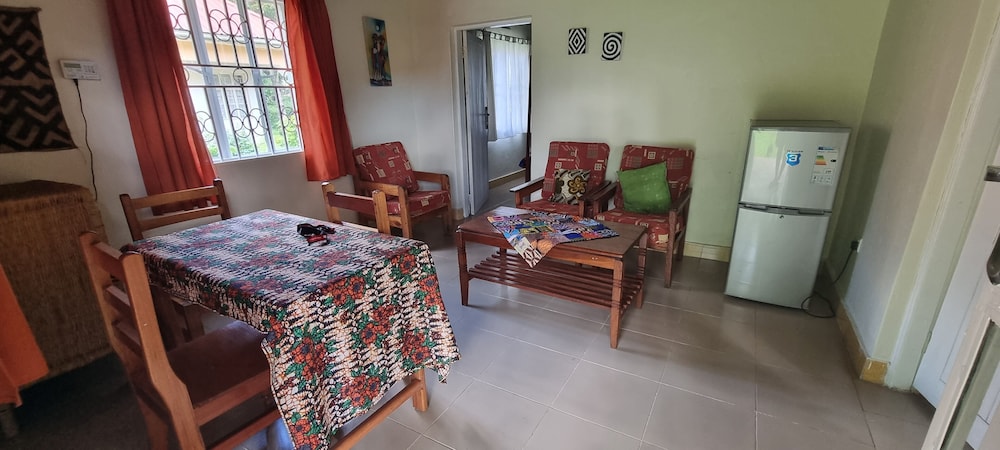 Standard Twin Room, 2 Twin Beds, Non Smoking, Garden Area photo 2