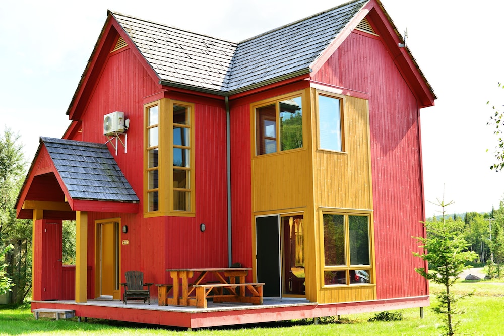Chalet, 2 Bedrooms (with Television)