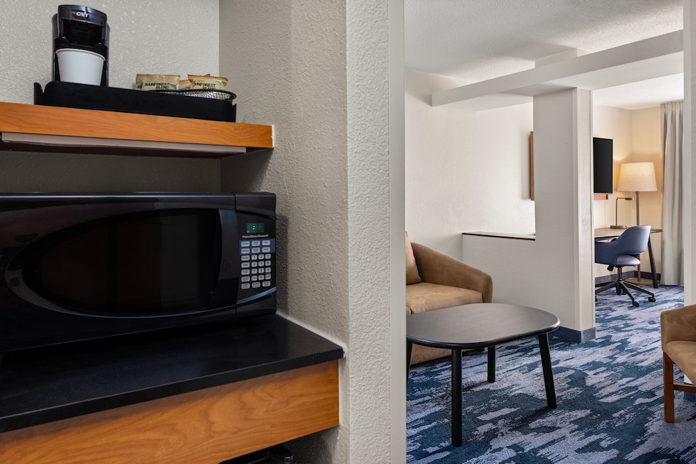 Suite, 1 Bedroom - Photo 5