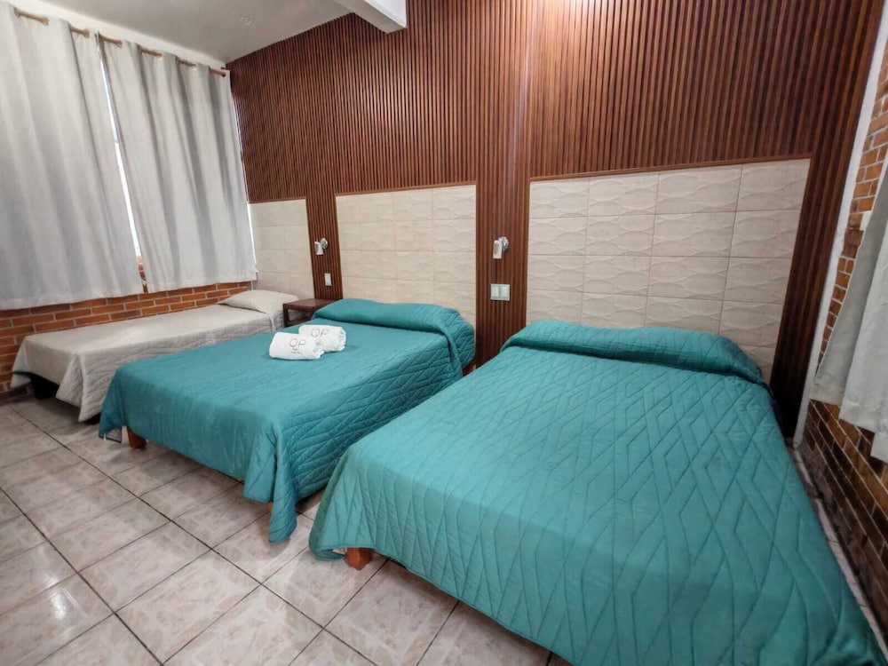 Comfort Triple Room