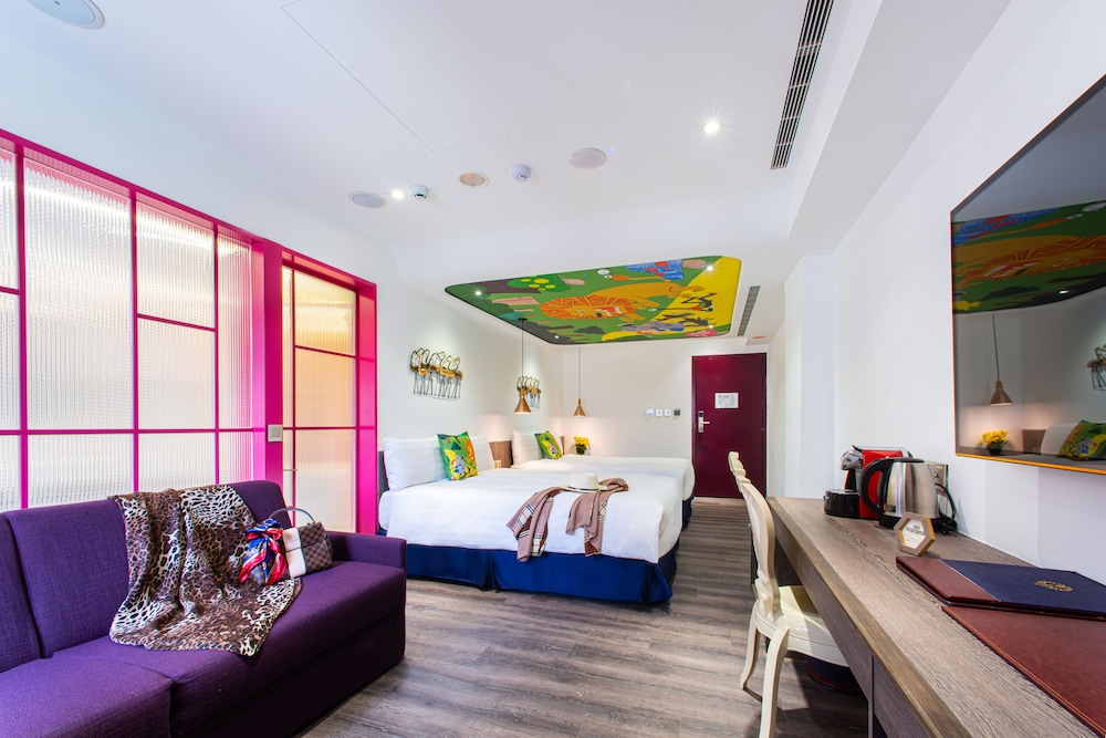 Family Quadruple Room - Photo 4