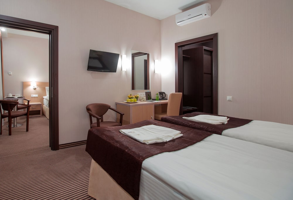 Quadruple Room, 2 Bedrooms photo 3