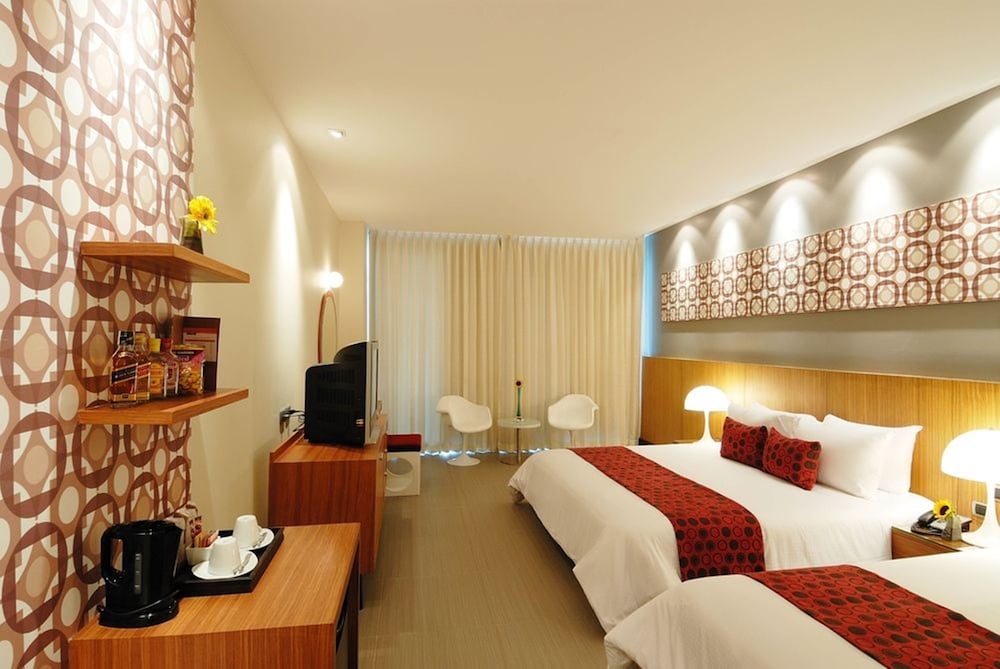 Superior Double or Twin Room, City View thumbnail 6
