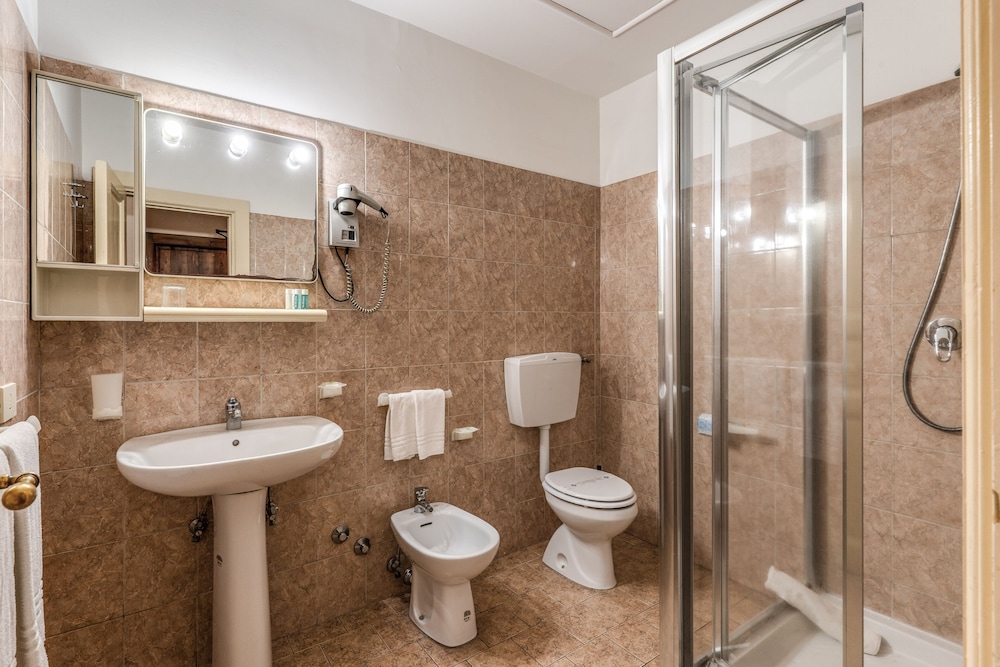 Superior Double or Twin Room, 1 Double or 2 Twin Beds - Photo 14