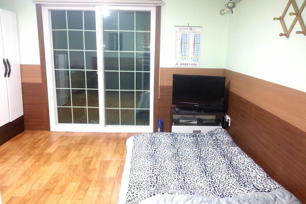 Studio (1-Room) photo 1