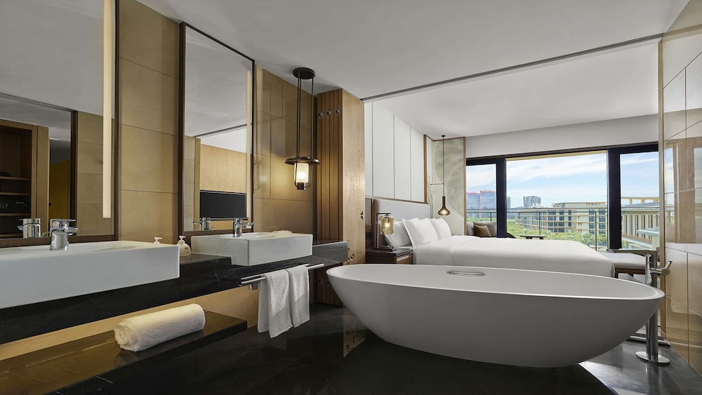 Suite, 2 Bedrooms (Green Bonding) photo 3
