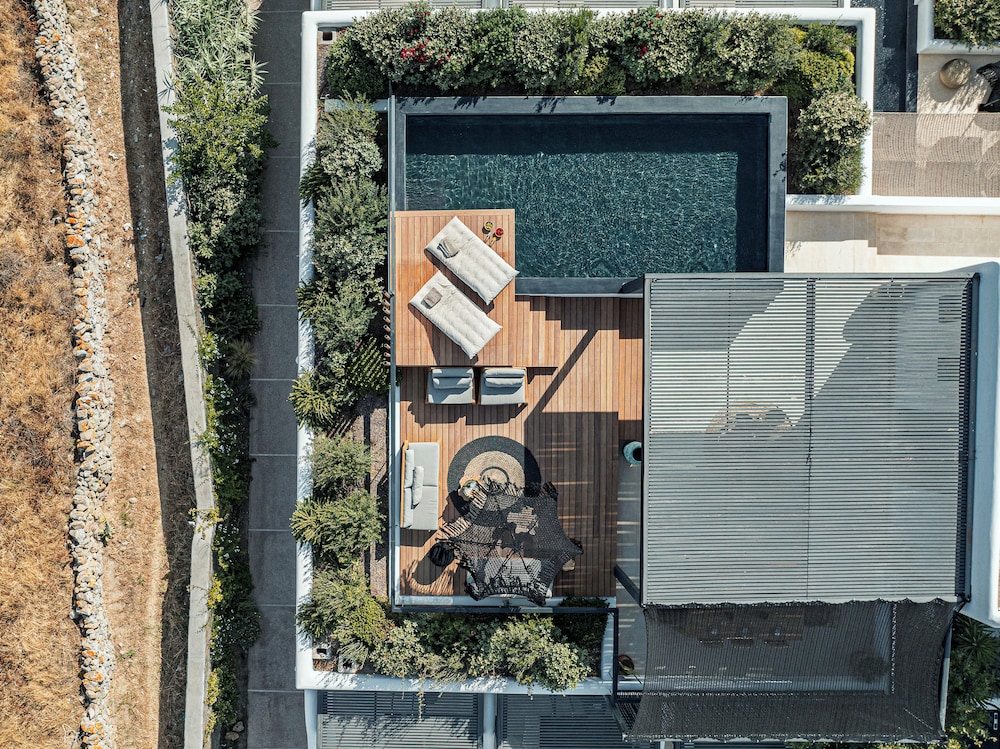 Master Suite, Private Pool, Sea View photo 2