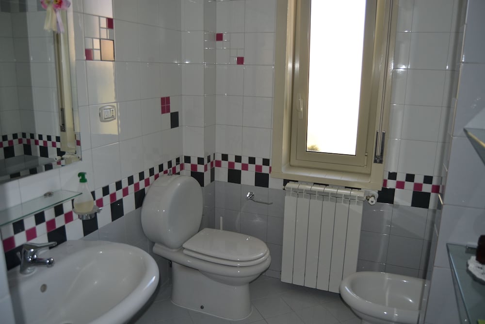 Standard Single Room, 1 Twin Bed, Balcony photo 3