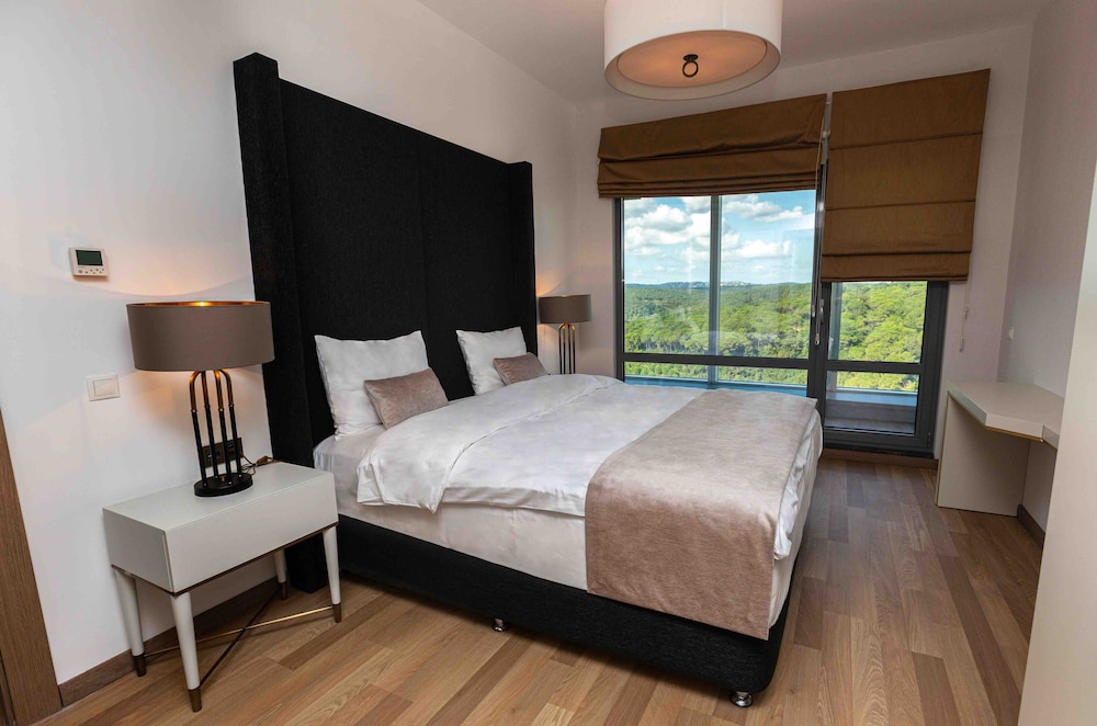 4 Bedroom Suite photo 1