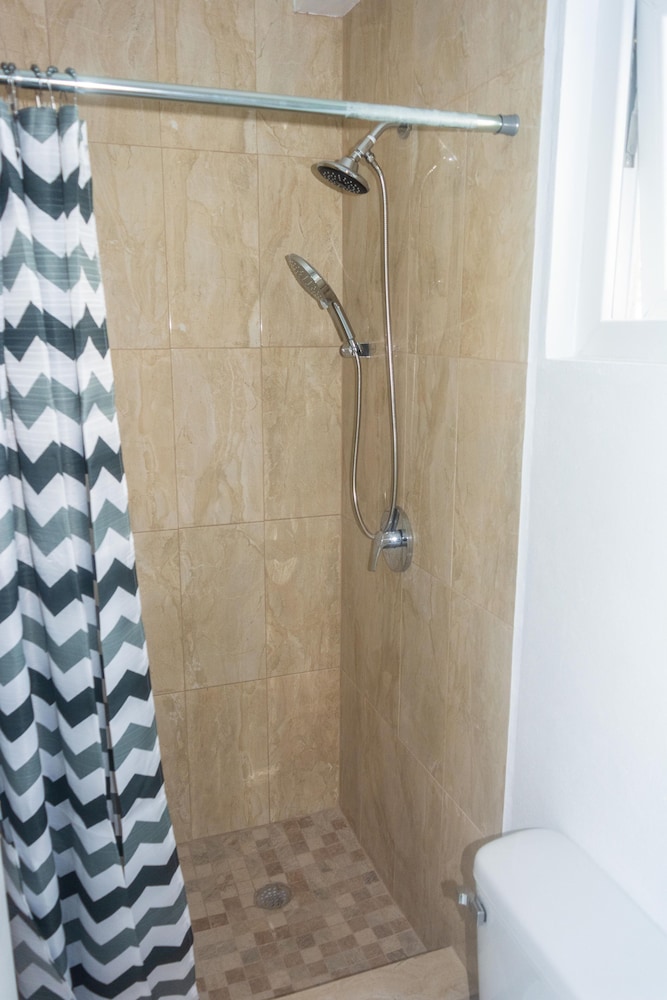 Cleopatra 1-Bedroom Apt-8 photo 2