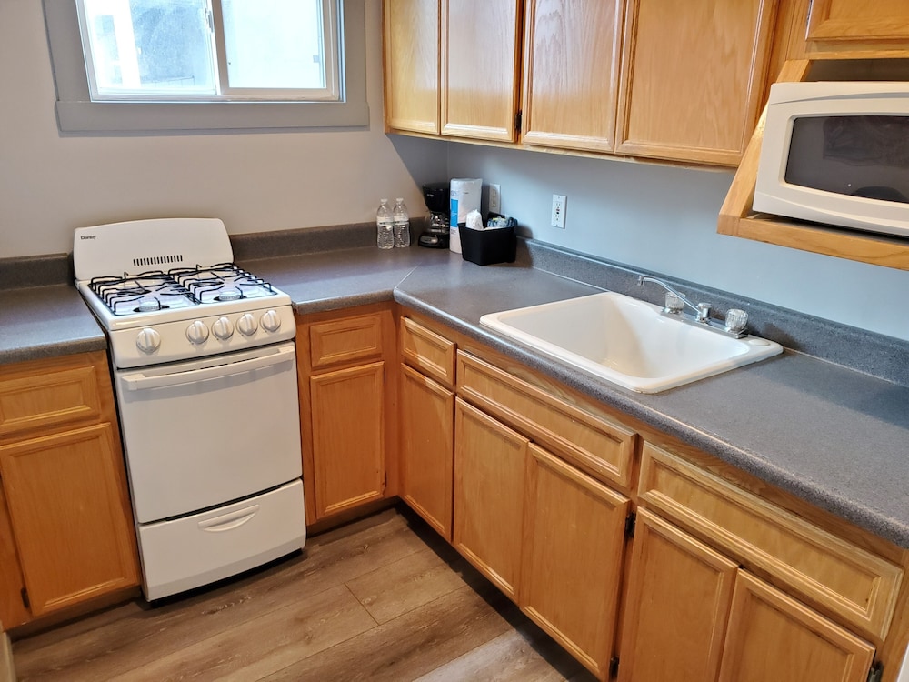 Family Suite, Multiple Beds, Kitchen photo 3