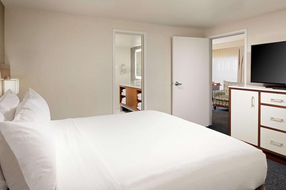 Junior Suite, Non Smoking - Photo 2