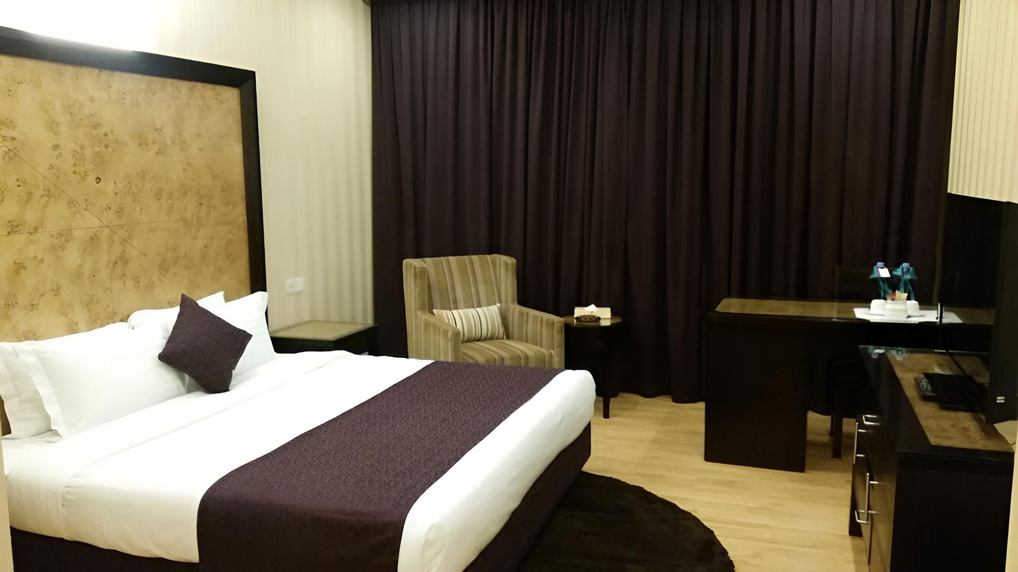 Junior Suite - Photo 2
