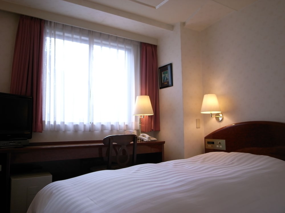 Basic Single Room, 1 Twin Bed photo 3