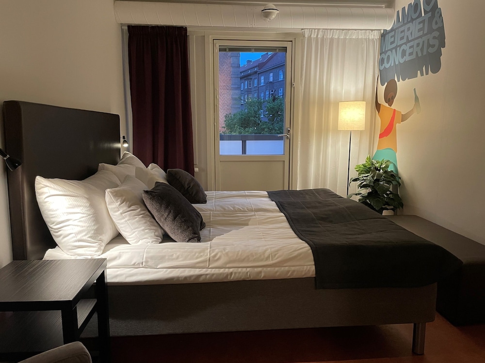 Double Room, 1 Bedroom, Private Bathroom photo 3