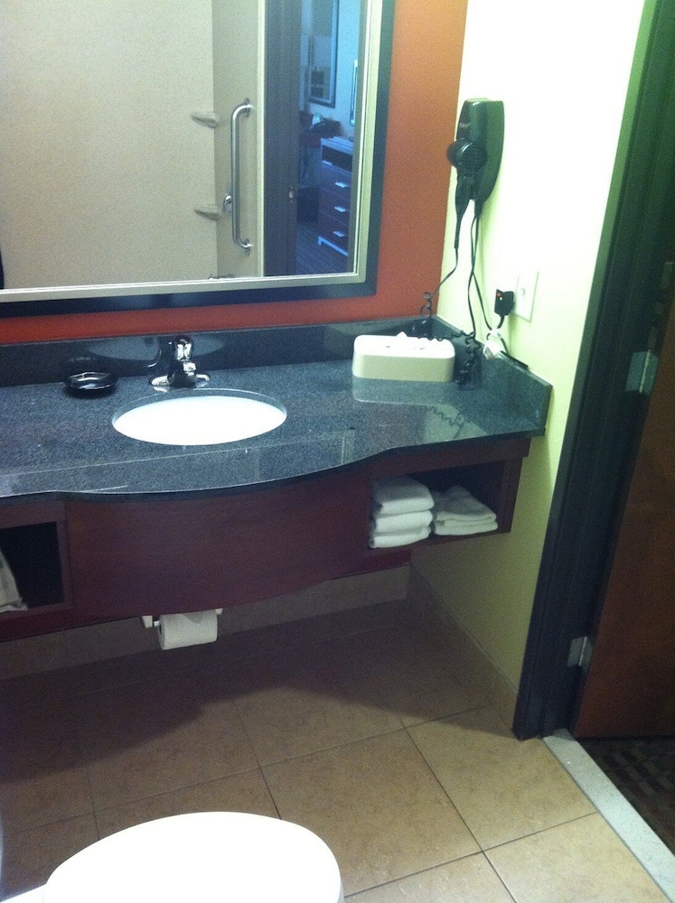 Suite, 2 Queen Beds (Additional Living Area) - Photo 6