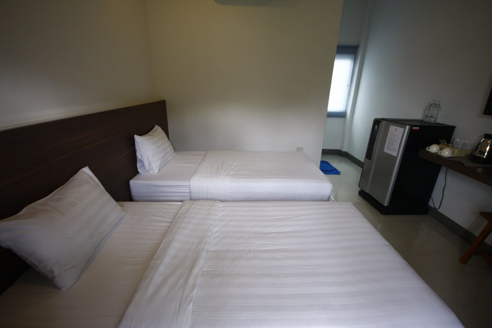 Modern Twin Room photo 1