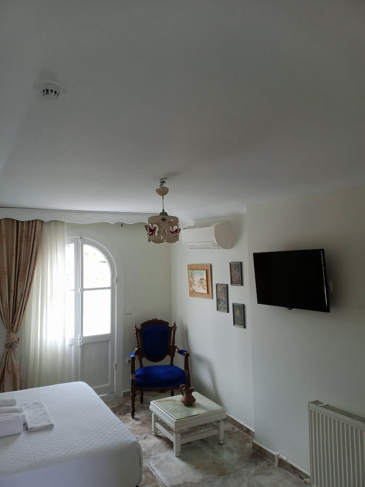 Deluxe Studio Suite, Sea View photo 2