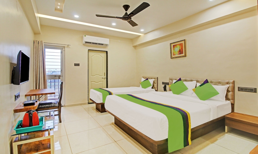 Standard Room - Photo 13